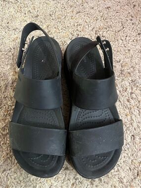 Crocs Brooklyn low wedge sandals